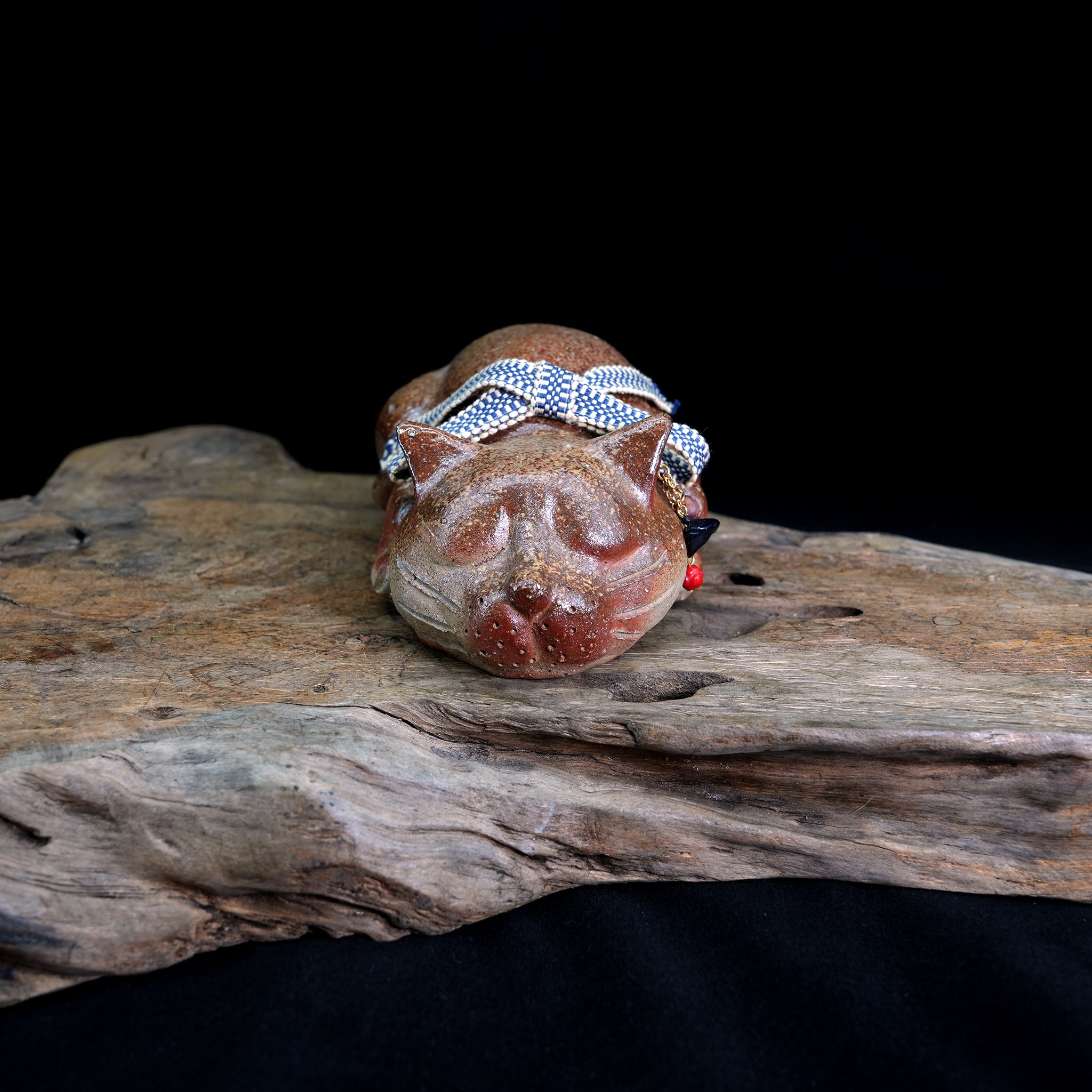 Bizen-yaki Cat Ornament